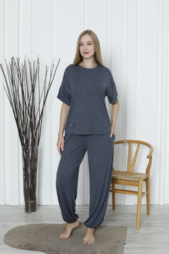 Пижама для женщин (футболка с брюками) 99076 фото 1