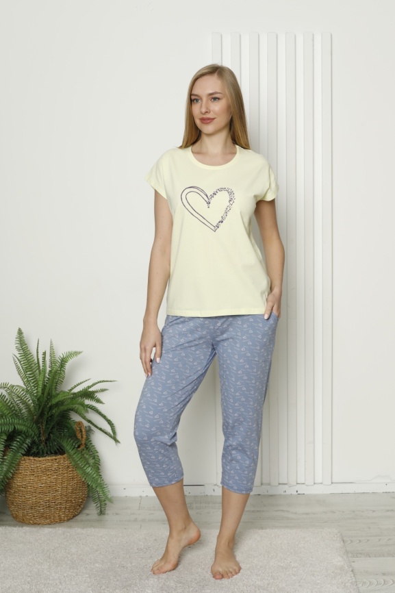 Пижама для женщин (футболка с бриджами) 82529 фото 1